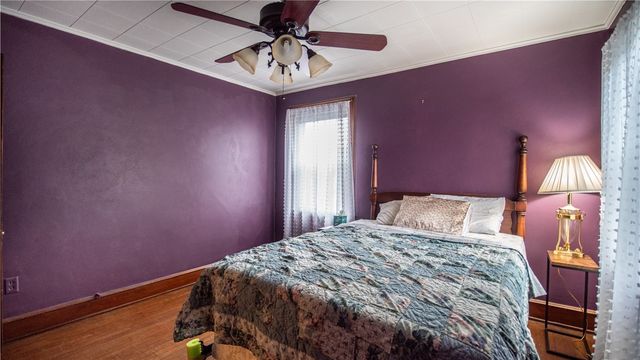 343 E 11th Ave, Tarentum, PA 15084