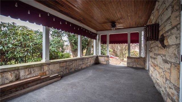 343 E 11th Ave, Tarentum, PA 15084