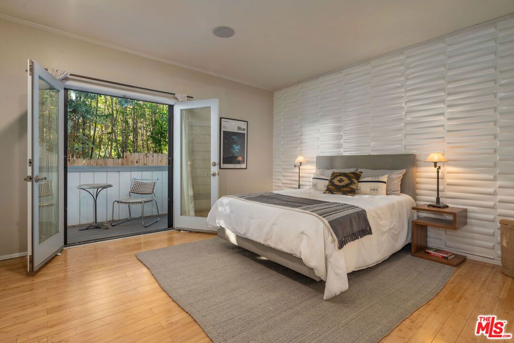 Image 14 of property listing at 1133 N Clark Street 103, West Hollywood, CA 90069