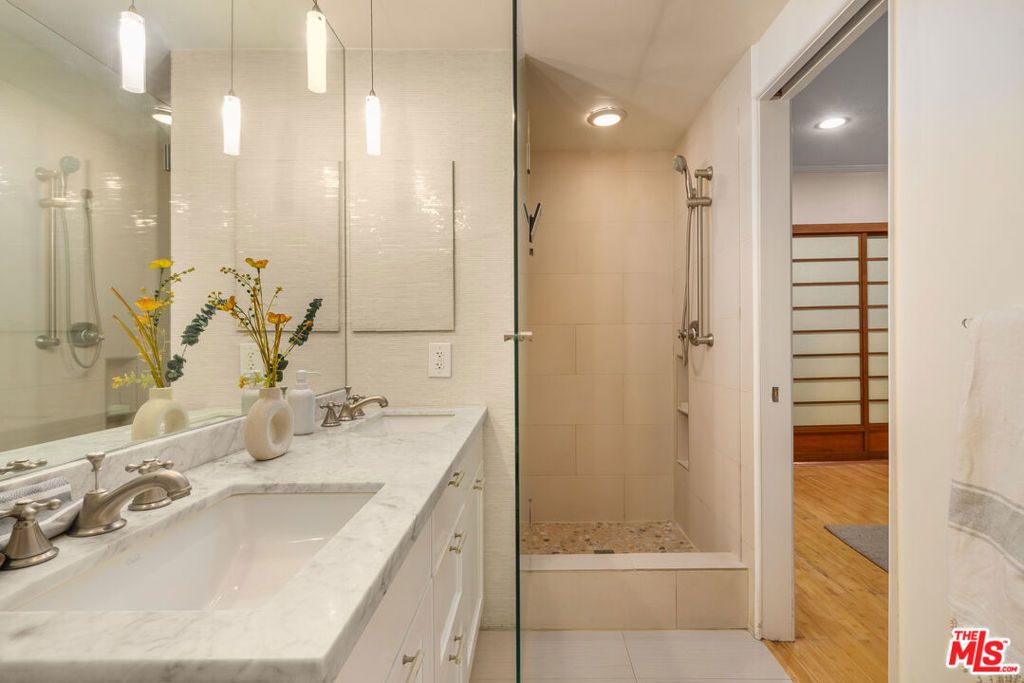 Image 19 of property listing at 1133 N Clark Street 103, West Hollywood, CA 90069