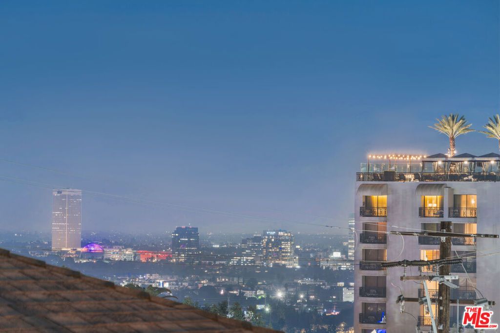 Image 22 of property listing at 1133 N Clark Street 103, West Hollywood, CA 90069