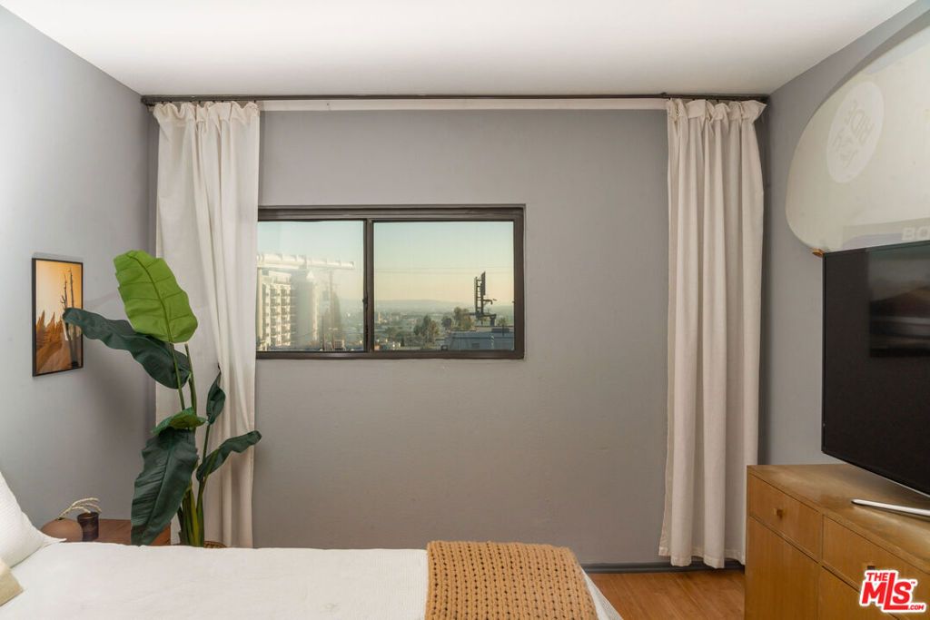 Image 24 of property listing at 1133 N Clark Street 103, West Hollywood, CA 90069