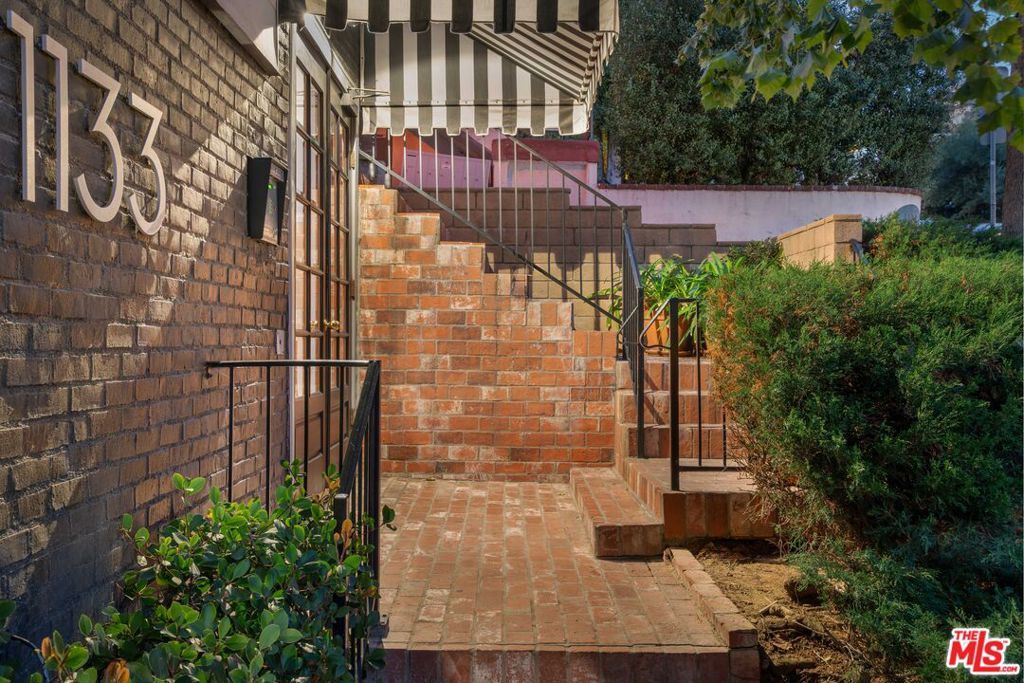 Image 29 of property listing at 1133 N Clark Street 103, West Hollywood, CA 90069