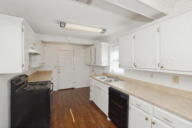 3301 SOUTH HARRISON Street, Amarillo, TX 79109