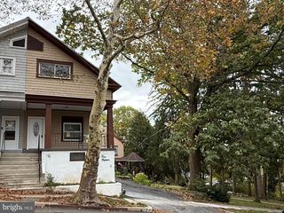 415 WOODSIDE AVE, Reading, PA 19609