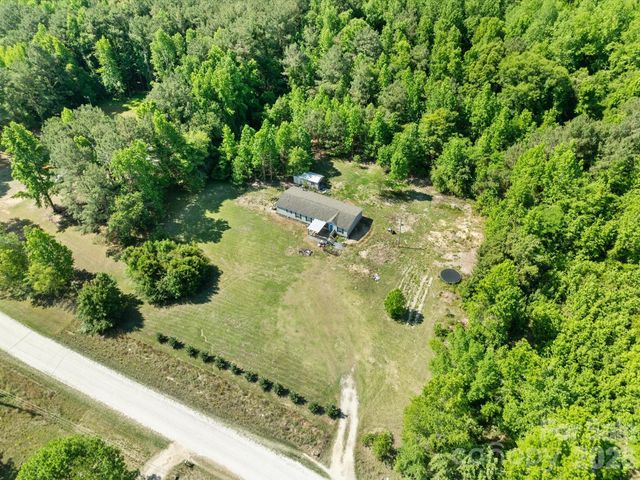 292 Longhorn Lane, Cheraw, SC 29520