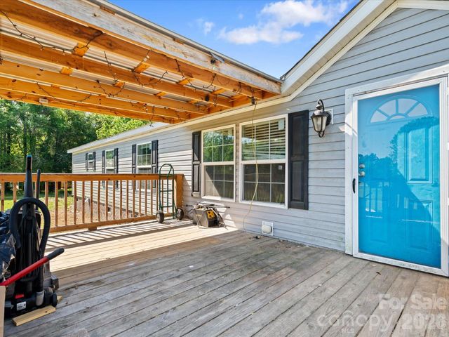 292 Longhorn Lane, Cheraw, SC 29520