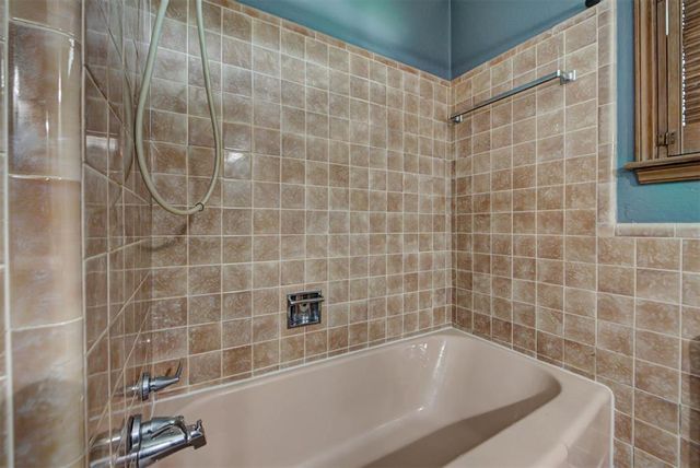 5101 N Miller Place, Oklahoma City, OK 73112