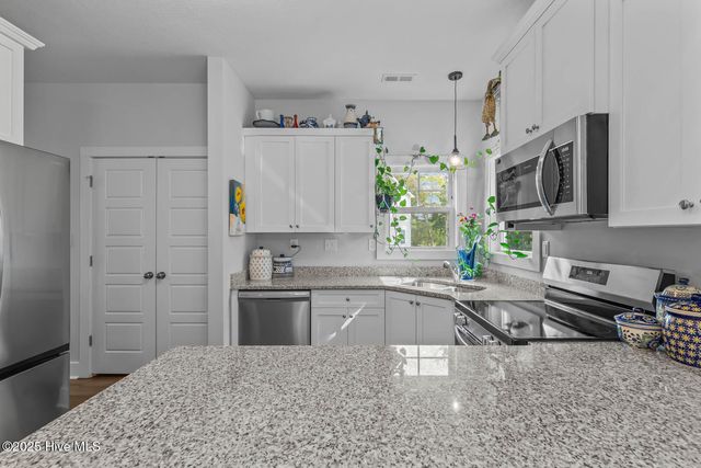 206 Baker Road, Hubert, NC 28539