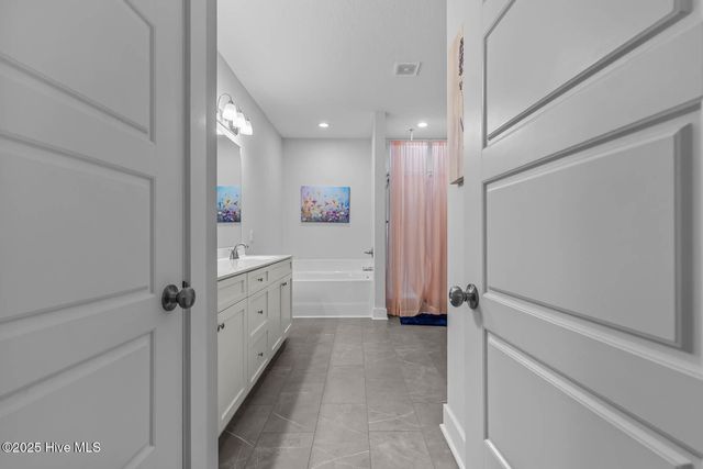 206 Baker Road, Hubert, NC 28539