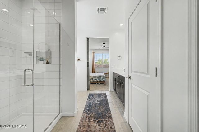 10462 E Silver Fox Drive, Tucson, AZ 85748