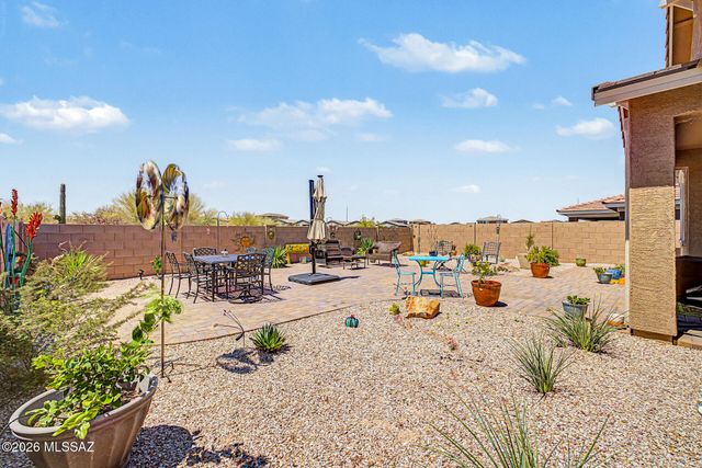 10462 E Silver Fox Drive, Tucson, AZ 85748