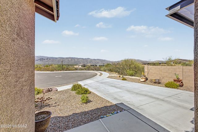 10462 E Silver Fox Drive, Tucson, AZ 85748