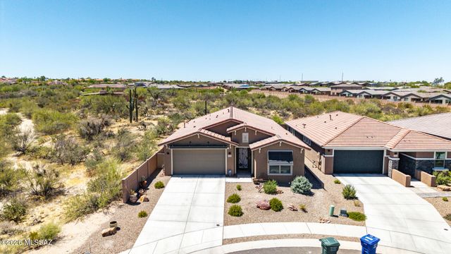 10462 E Silver Fox Drive, Tucson, AZ 85748