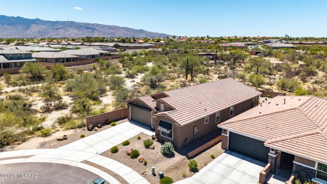 10462 E Silver Fox Drive, Tucson, AZ 85748