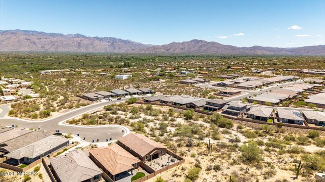 10462 E Silver Fox Drive, Tucson, AZ 85748