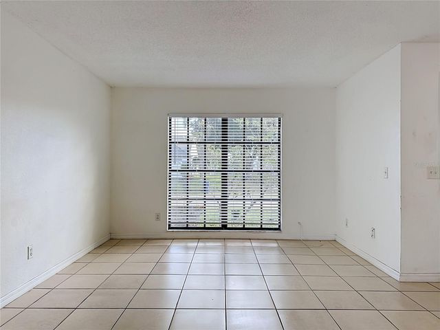 5664 25TH STREET CIRCLE E, Bradenton, FL 34203