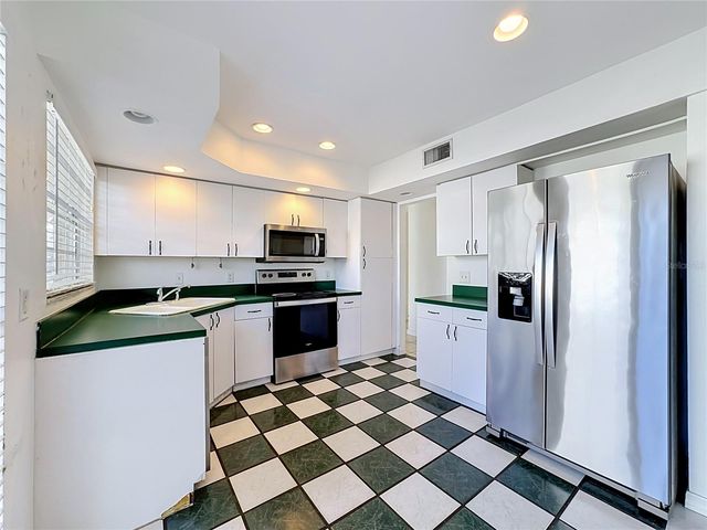5664 25TH STREET CIRCLE E, Bradenton, FL 34203
