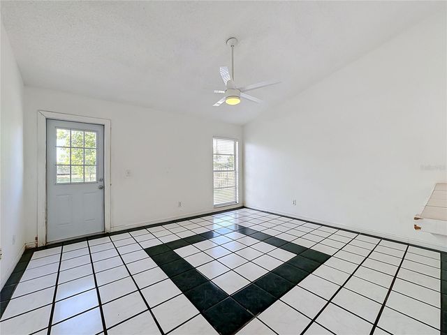 5664 25TH STREET CIRCLE E, Bradenton, FL 34203