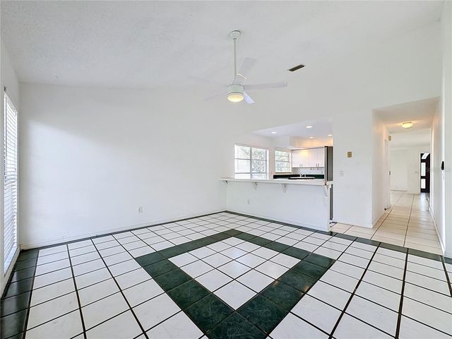 5664 25TH STREET CIRCLE E, Bradenton, FL 34203