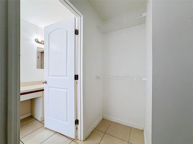 5664 25TH STREET CIRCLE E, Bradenton, FL 34203