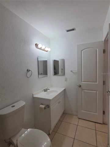 5664 25TH STREET CIRCLE E, Bradenton, FL 34203