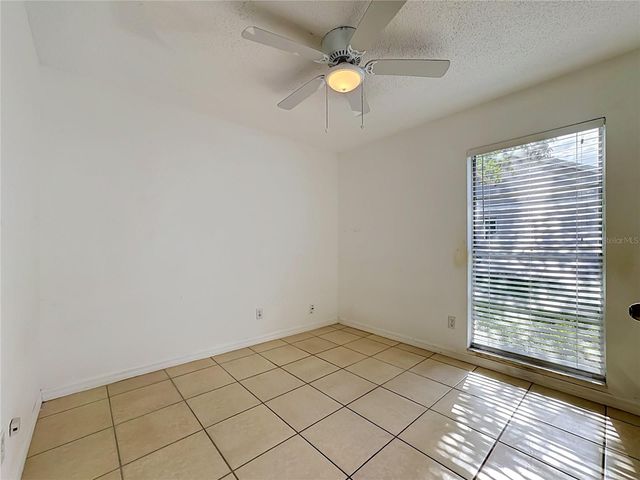 5664 25TH STREET CIRCLE E, Bradenton, FL 34203