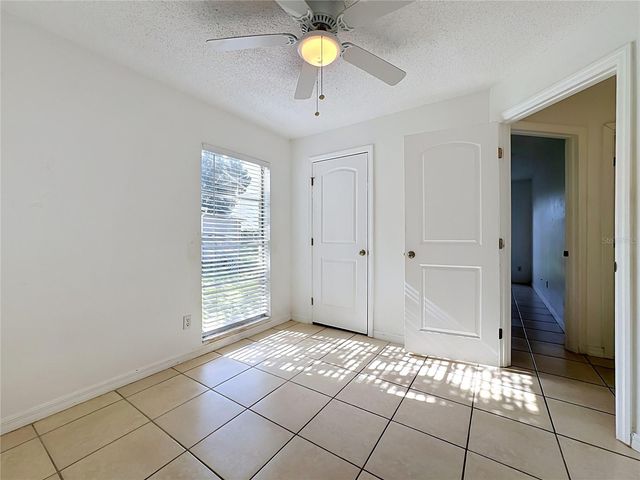 5664 25TH STREET CIRCLE E, Bradenton, FL 34203