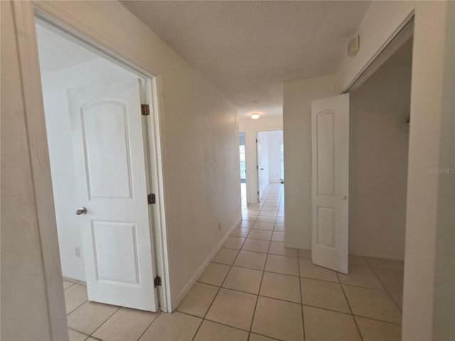 5664 25TH STREET CIRCLE E, Bradenton, FL 34203