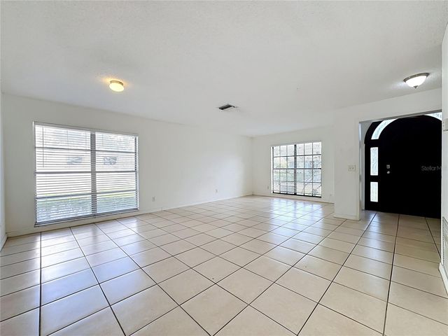 5664 25TH STREET CIRCLE E, Bradenton, FL 34203