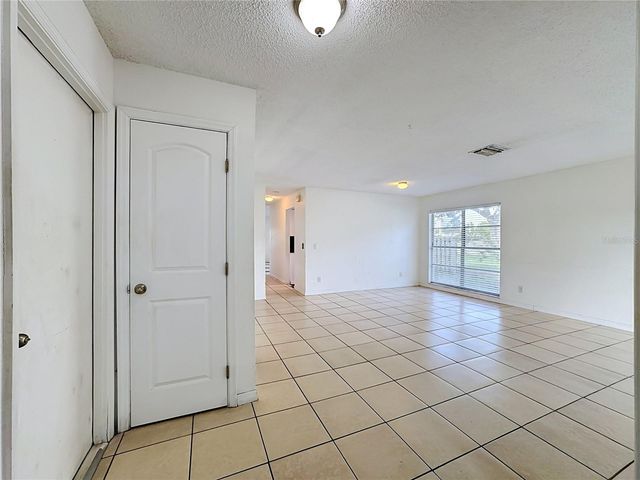 5664 25TH STREET CIRCLE E, Bradenton, FL 34203