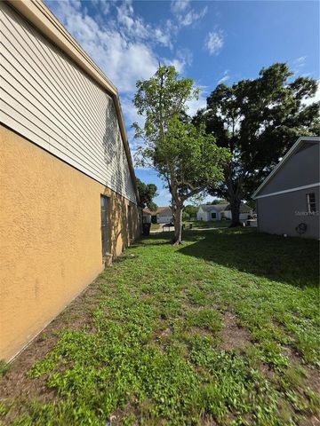 5664 25TH STREET CIRCLE E, Bradenton, FL 34203