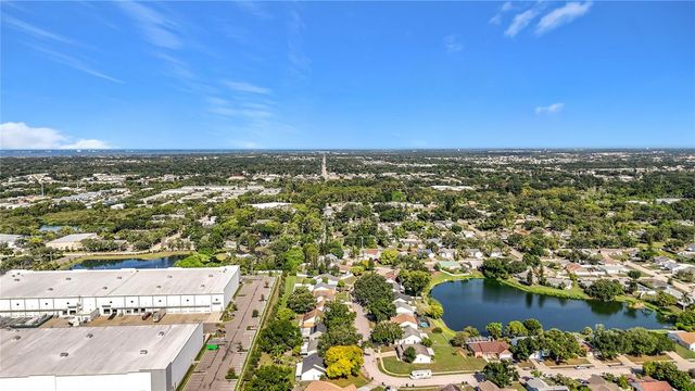 5664 25TH STREET CIRCLE E, Bradenton, FL 34203