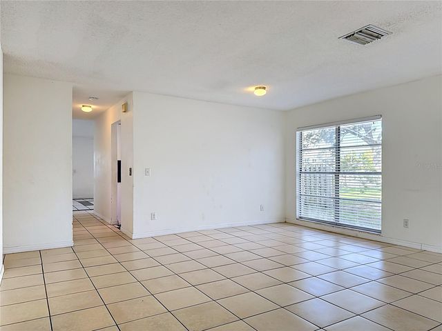 5664 25TH STREET CIRCLE E, Bradenton, FL 34203