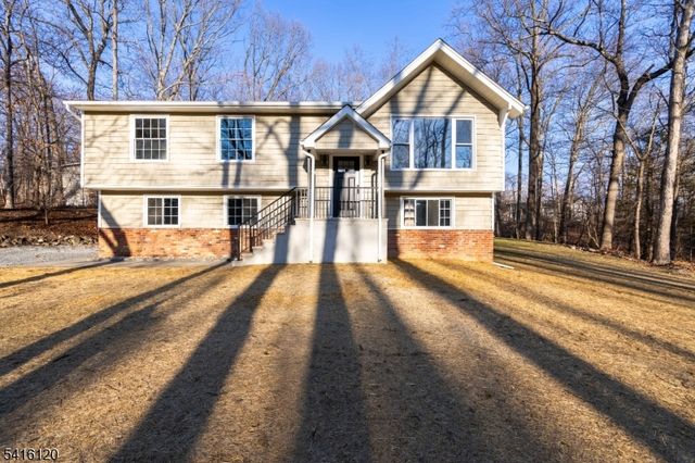 2 Fern Dr, Independence Twp., NJ 07840