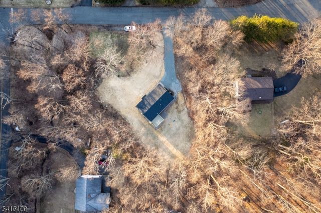 2 Fern Dr, Independence Twp., NJ 07840