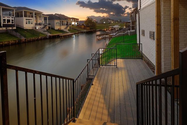 11021 N Lake Mist Lane, Willis, TX 77318