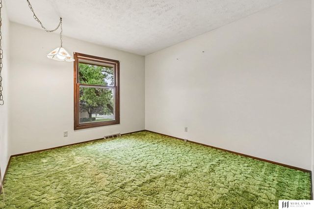 1010 Claudene Court, Bellevue, NE 68005