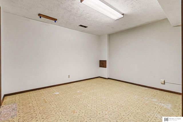 1010 Claudene Court, Bellevue, NE 68005