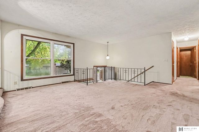 1010 Claudene Court, Bellevue, NE 68005