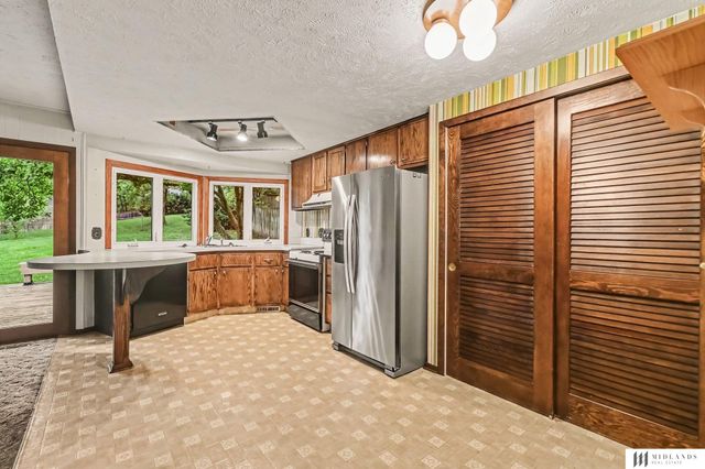 1010 Claudene Court, Bellevue, NE 68005