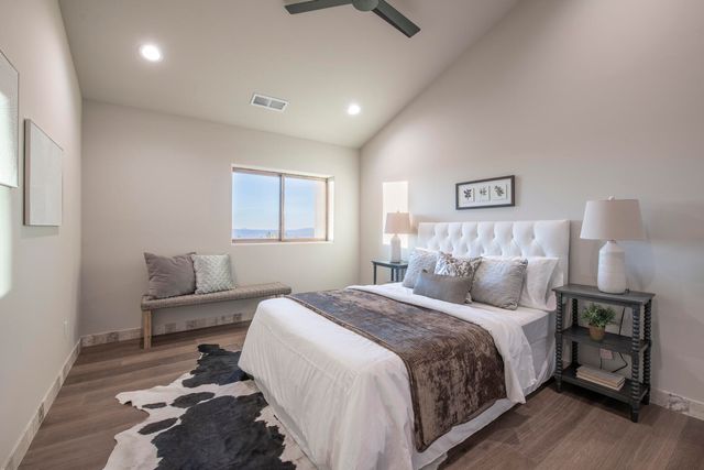 34 Camino De Los Desmontes, Placitas, NM 87043