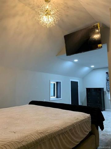 11411 Rossiter Street, Detroit, MI 48224