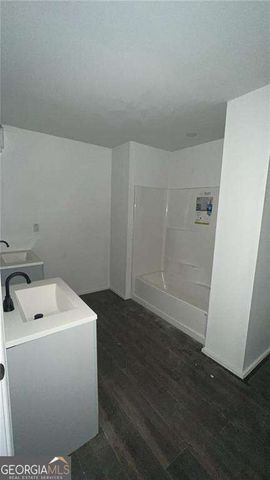 4 Ivy Street, Porterdale, GA 30014