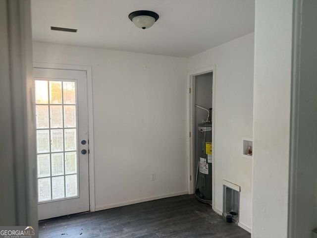 4 Ivy Street, Porterdale, GA 30014