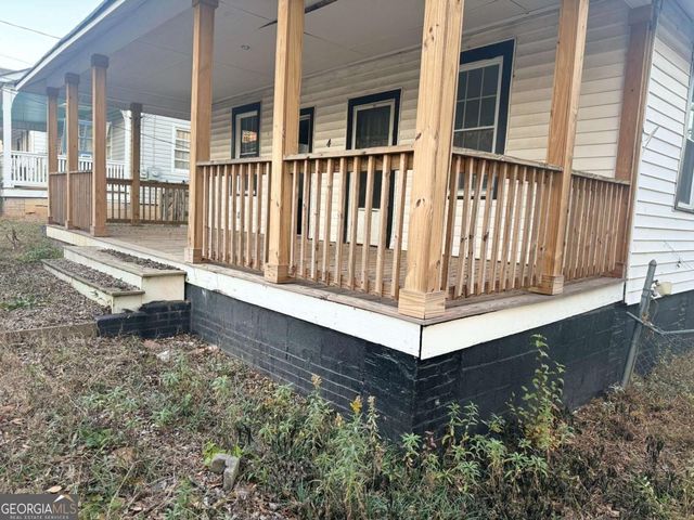 4 Ivy Street, Porterdale, GA 30014