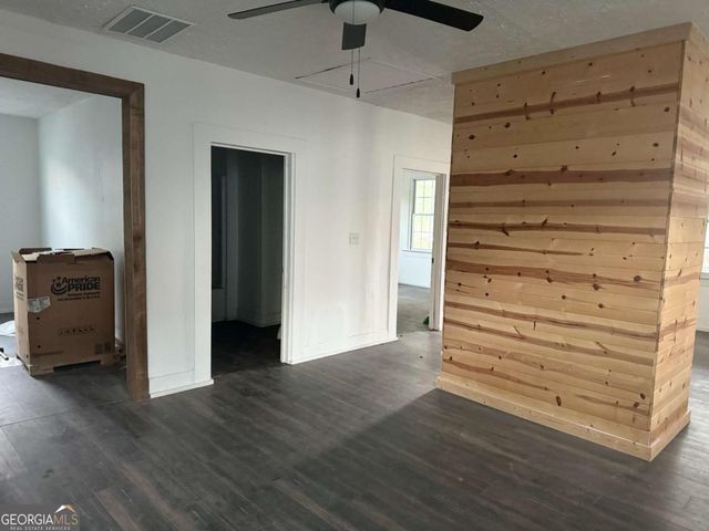 4 Ivy Street, Porterdale, GA 30014