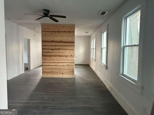 4 Ivy Street, Porterdale, GA 30014