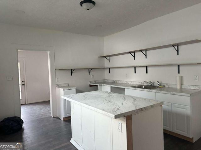 4 Ivy Street, Porterdale, GA 30014