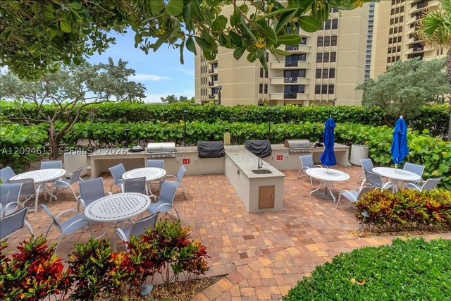 3000 N Ocean Dr 3B, Singer Island, FL 33404